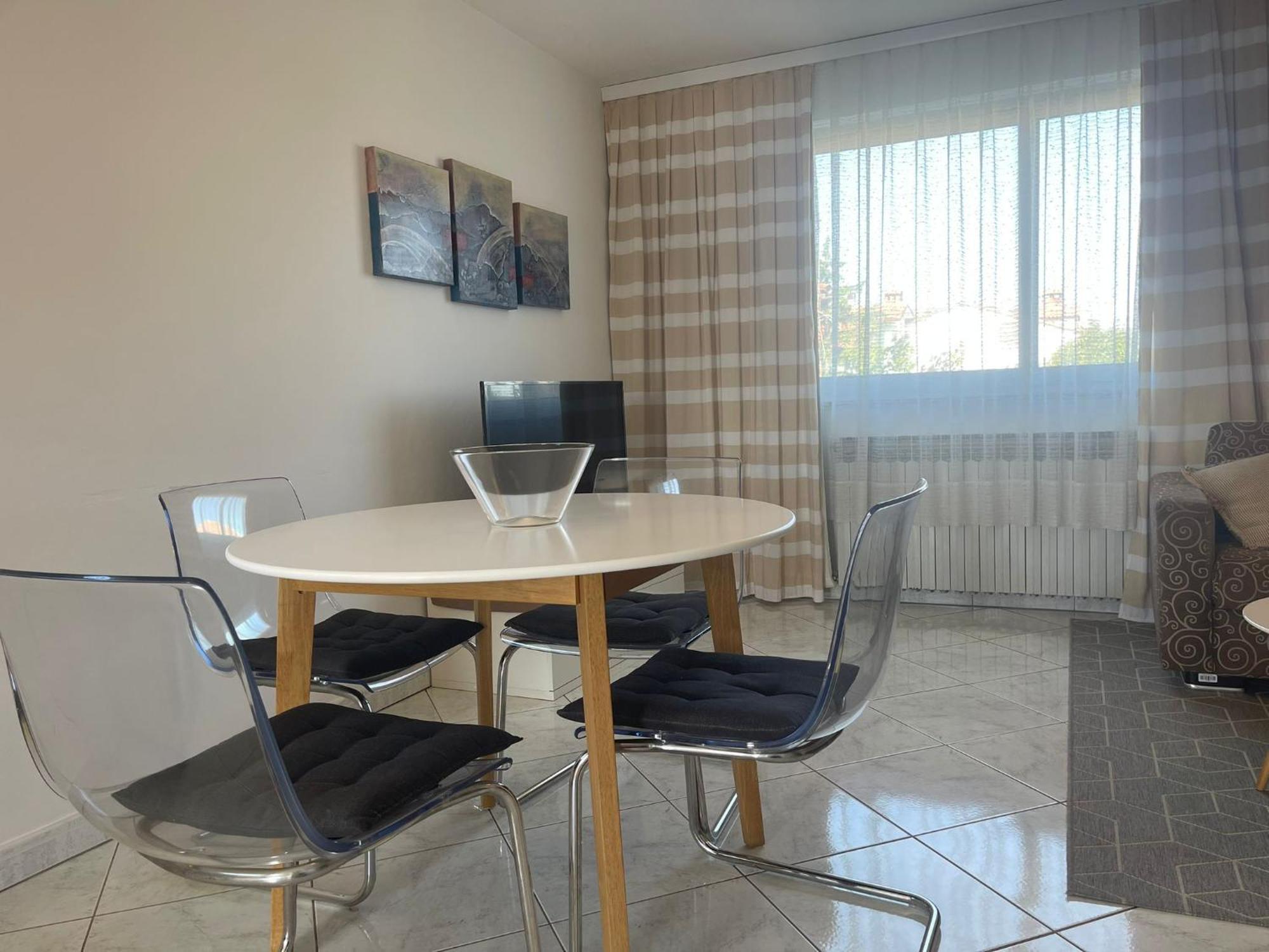 Apartments Maria Umag Rom bilde