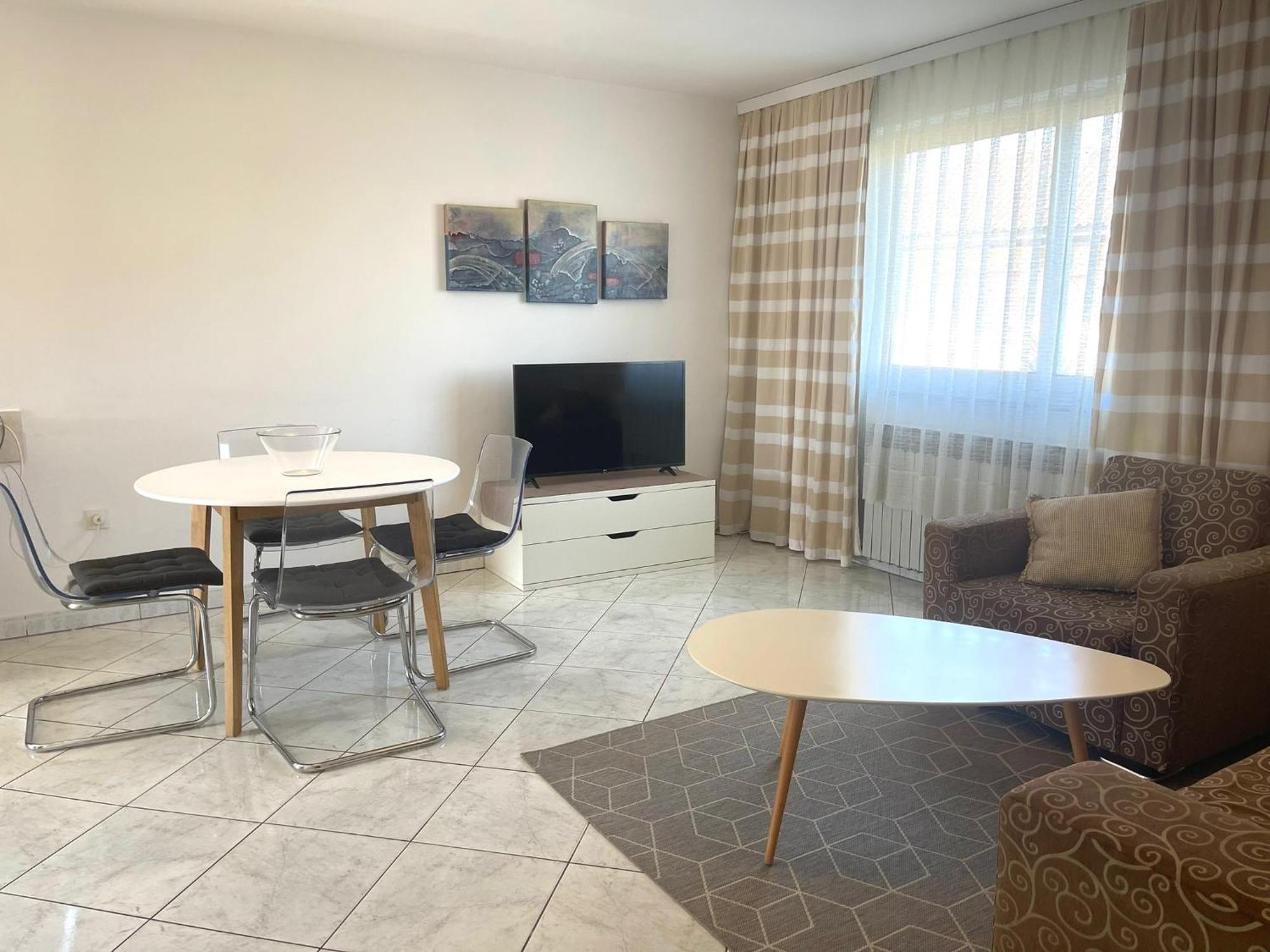 Apartments Maria Umag Rom bilde
